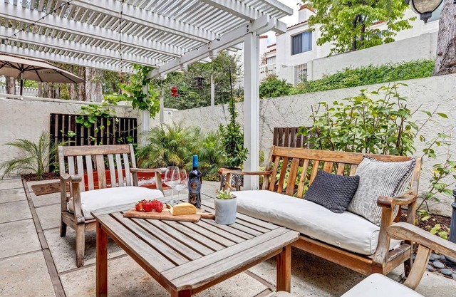 Spacious Nature Escape| Sleeps 6