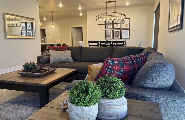 Spacious New Condo - Beautiful Views in the Heart of Dillon. License# 651848101