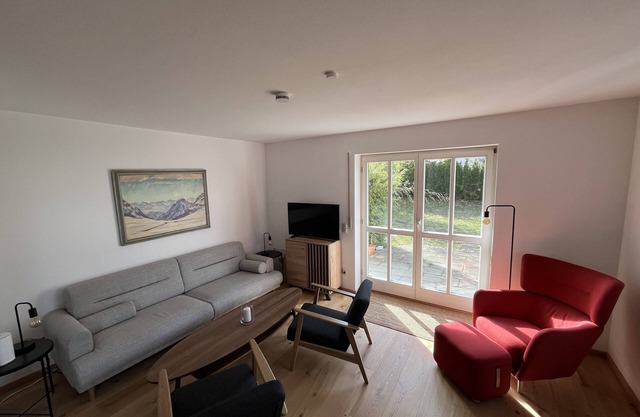 Spacious, new, quiet apartment with terrace & garden - excellent location, 95sqm