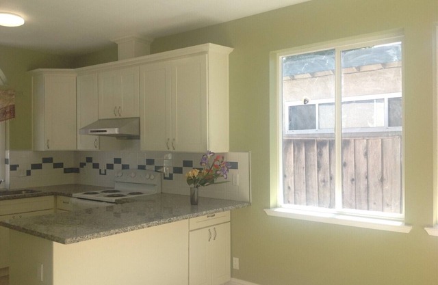 Spacious newly remodeled single family house in convenient quite location of WSJ