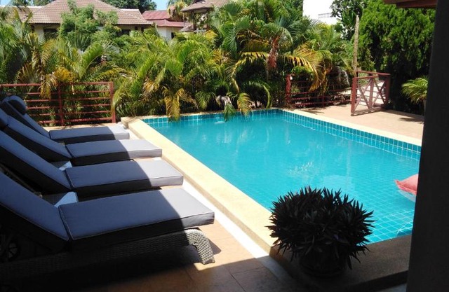 Spacious ocean view pool villa