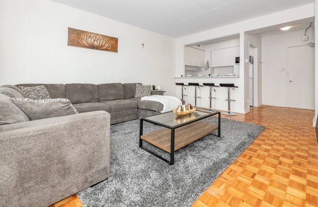 Spacious One bedroom Apartment in the heart of downtown Ottawa
