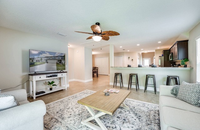 Spacious Orange Park Townhome |Main Level King Suite |Dogs Ok |Garage Parking |Open Concept |Cable
