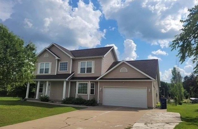 Spacious Private BR & BA in Ankeny