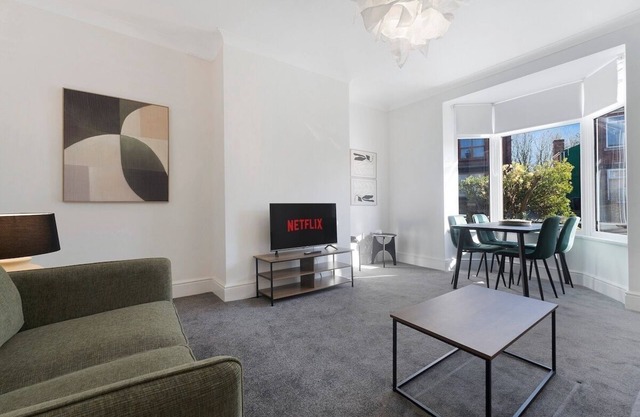 Spacious Retreat at Durham Road