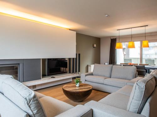 Spacious Seaside Apartment