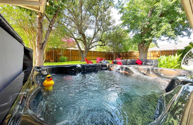Spacious & Serene w/Hot Tub + Arcade + Ping-Pong + Fire Pit