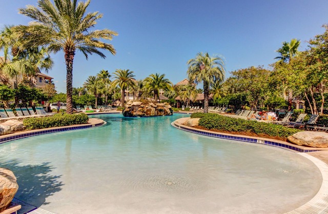 Spacious & Stylish Home - Shared Pool Access, Short Walk from the Beach