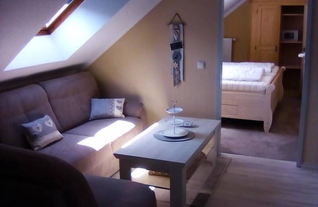 Spacious three-room vacation apartment for up to 6 people with balcony