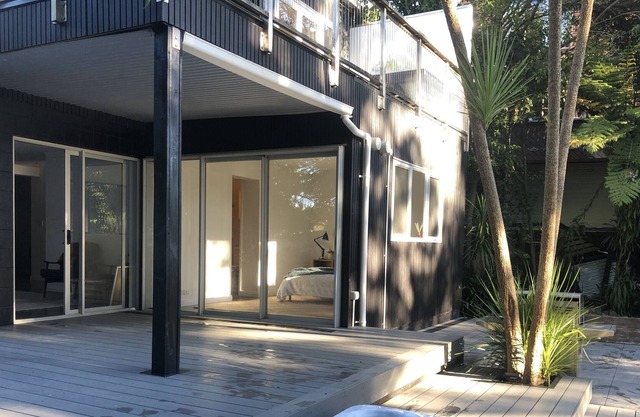 Spacious Tranquil Herald Island House in the Trees