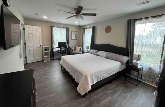 Spacious Two Bedroom Guest Suite