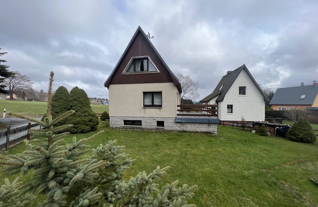 Spacious vacation home with terrace and garden surrounded by beautiful nature