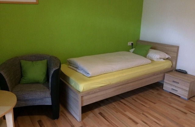 Spacious vacation apartment (80 m²) for up to 4 people with free WiFi