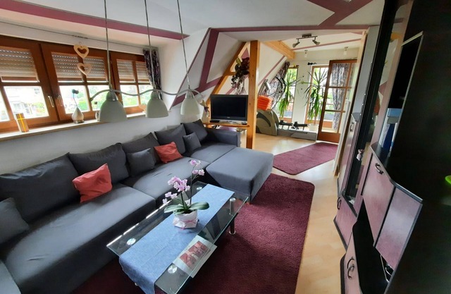 Spacious vacation apartment (80 sqm) for up to 4 people with loggia
