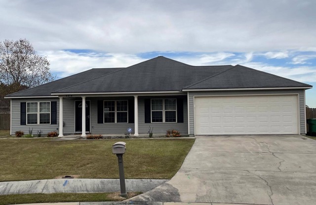 Spacious Valdosta Getaway
