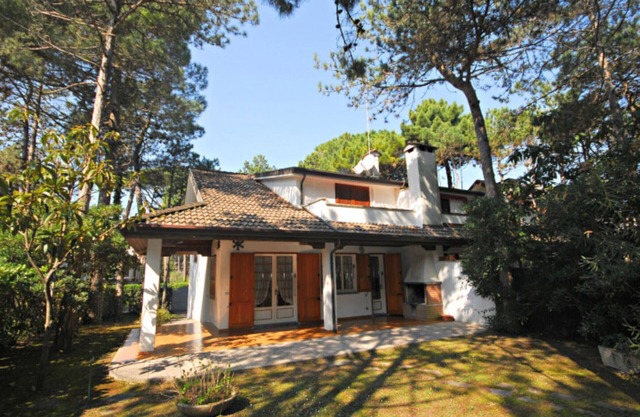 Spacious villa on Lignano Riviera seafront