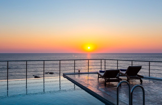 Spacious Villa in unspoilt nature directly by the sea - a paradise