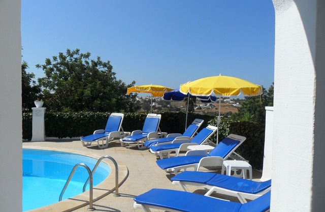 Spacious villa special for groups until 16 people- Gale area- Albufeira- ALGARVE