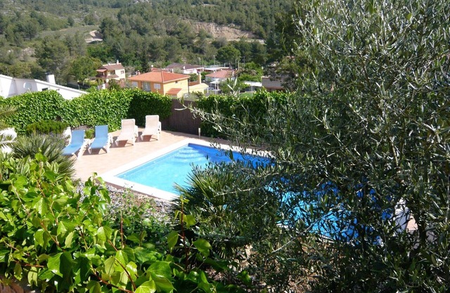 Spacious villa with large swimming pool close to Sitges and Barcelona