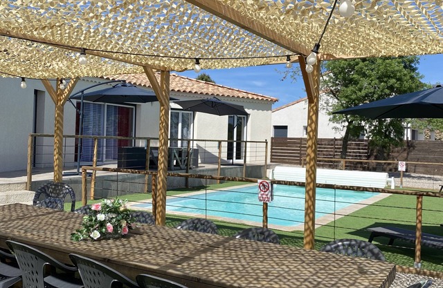 Spacious villa with private heated pool and private pétanque court.