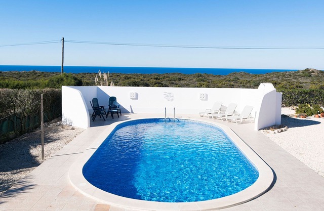 Spacious villa with sea views and pool