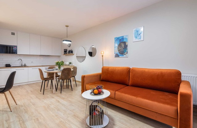 Spadochroniarzy Polskich 8B | Sauna | Parking