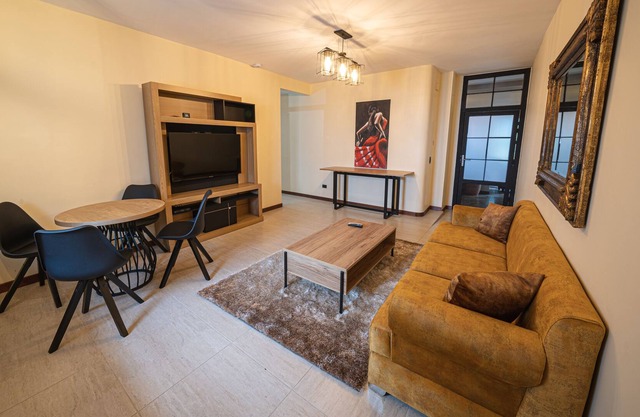 Spain inspired cozy unit. Located in the exclusive Astorga!