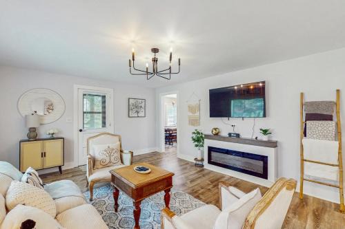 Spanish Oak Getaway