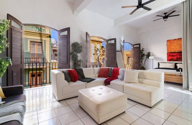Spanish Penthouse Historic Mansion Private Patio