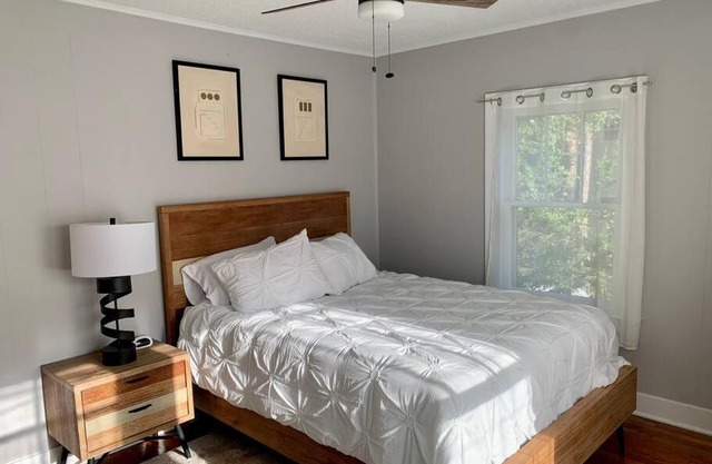 Spanish Town/Downtown Apartment