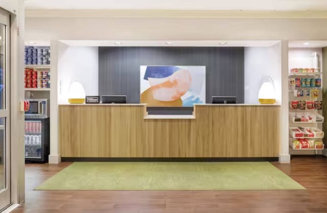 Spark by Hilton Toronto Airport