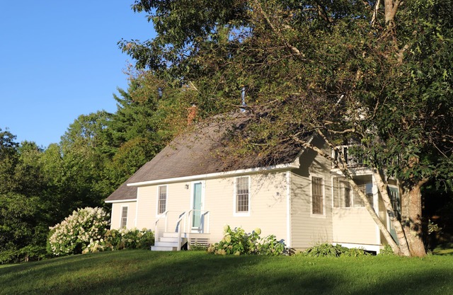Special Cape on Thirteen Private Acres, 10 Minutes from Woodstock Village