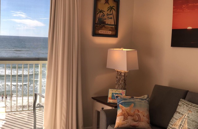 Special Discount, Celadon Beach Resort - Right on the Beach! Quiet side of PCB