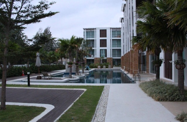 Specious 3 bedrooms & 3 bathrooms beach front condo at Cha-am/Hua Hin
