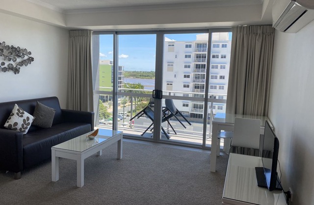 Spectacular 1 Bed Apt in the Heart of Mackay