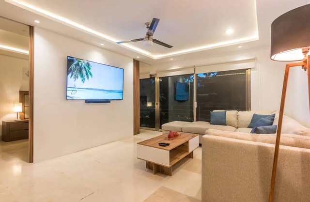 Spectacular Condo-1min Quinta Av. & 2min Beach