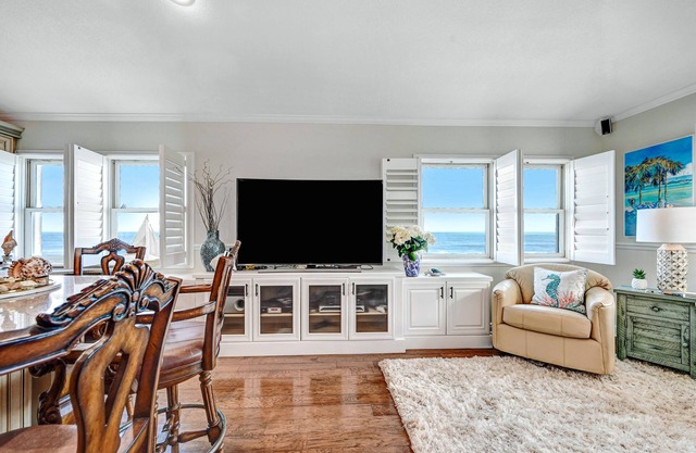 Spectacular direct ocean front condo with amazing views of the Atlantic