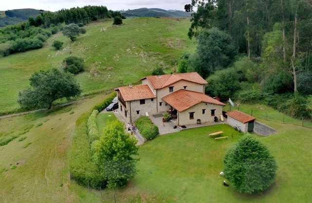 Spectacular manor house in an incomparable setting