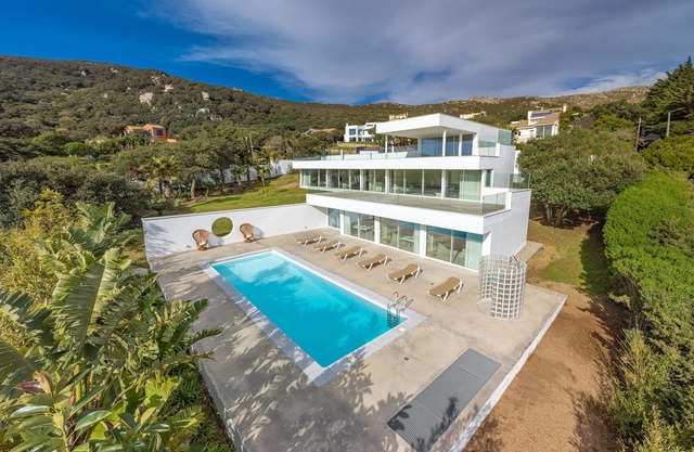 Spectacular Modern Family Home in Tarifa