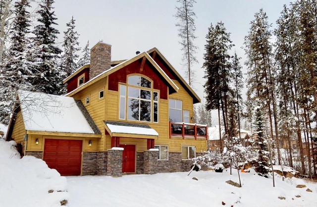 Spectacular mountain home!