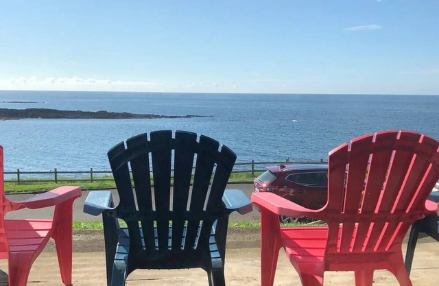 Spectacular ocean view and location, house with 4 bedrooms 3 bathrooms, 8 guests
