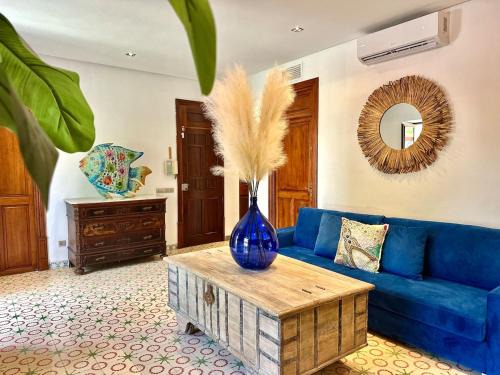 Spectacular oceanfront apartment