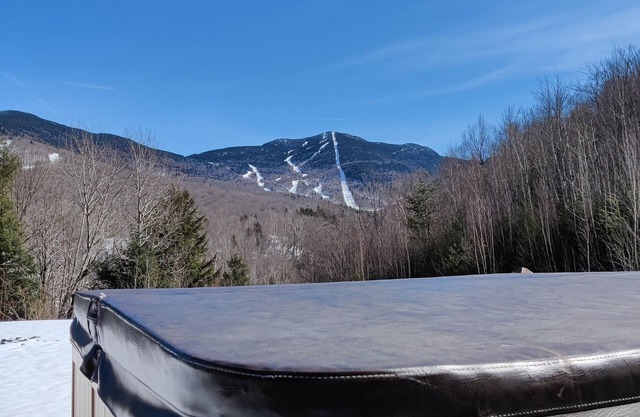 Spectacular Ski Slope Views! Just minutes to the slopes of Smugglers' Notch!