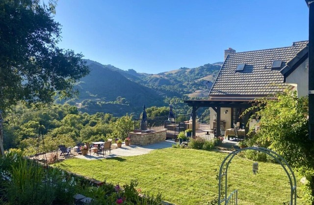 Spectacular Views on 160 Acre Stunning Ranch House