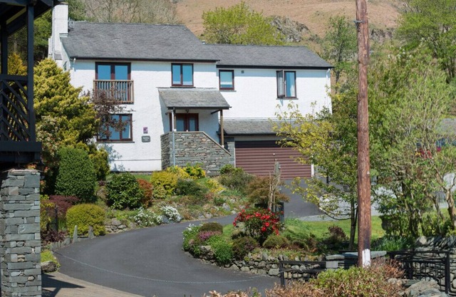 Spedding Fold - Five Bedroom House, Sleeps 10