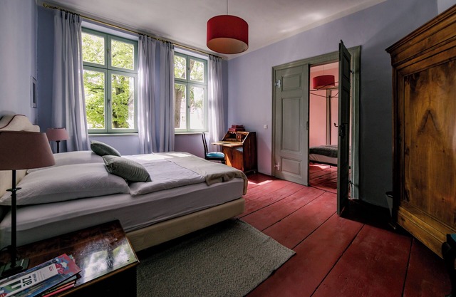 Spend the night in a monument, heavenly bed in the middle of the old town