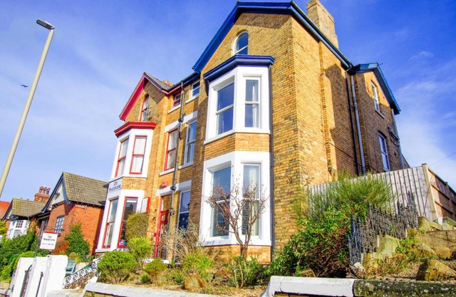 Spinnaker House - Luxury Scarborough Property in South Bay