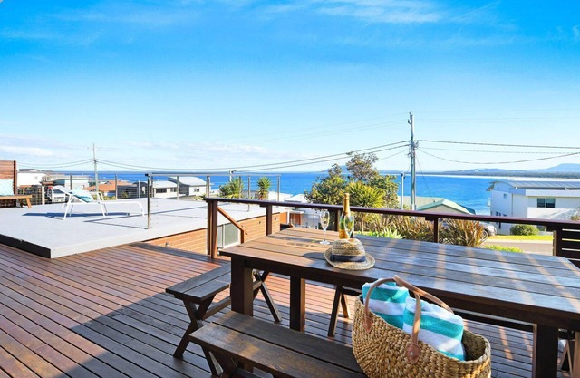 Spirit of Gerroa - Moments from Seven Mile Beach