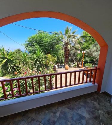 SPITIKARIOTIKO Panoramic Home