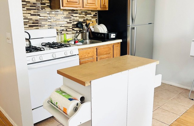 Splendid 3 bedrooms apt in Brooklyn close to public transportation